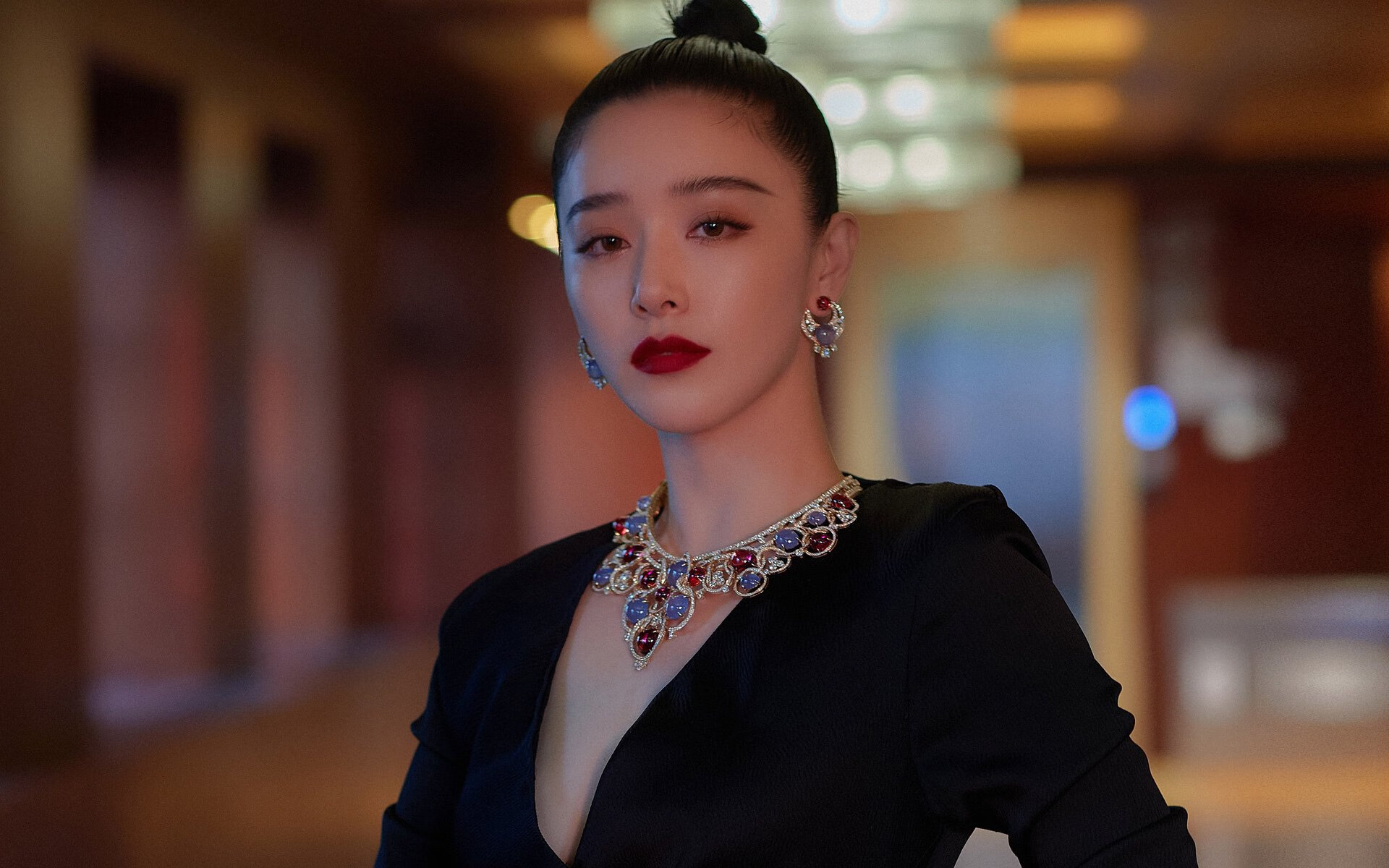 开云体育APP下载-从田径场到赛道，牙买加闪电撕裂韩国，阿劳霍在F1年度王座前接管比赛—体育世界里的传承与绝对统治