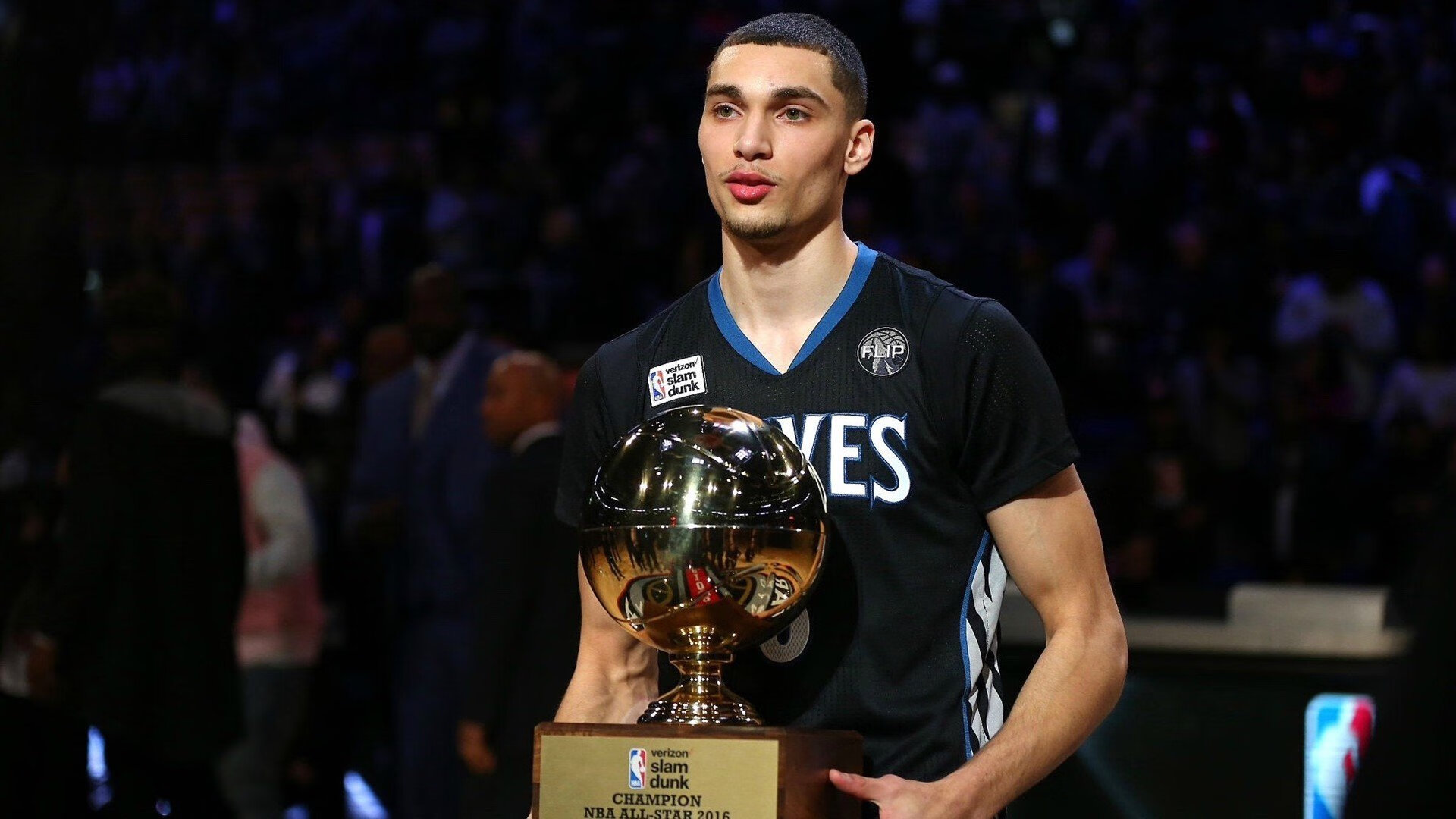 布克成绿军大腿！战术撕裂开拓者，利拉德独木难支